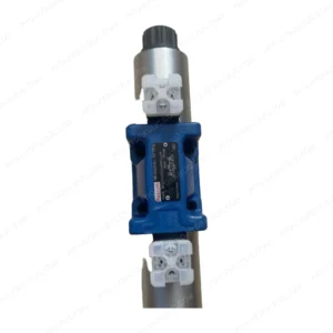 Rexroth 4WE 10 L51/HG24N9K4/M / R901391161 Solenoid Operated Directional Spool Valve